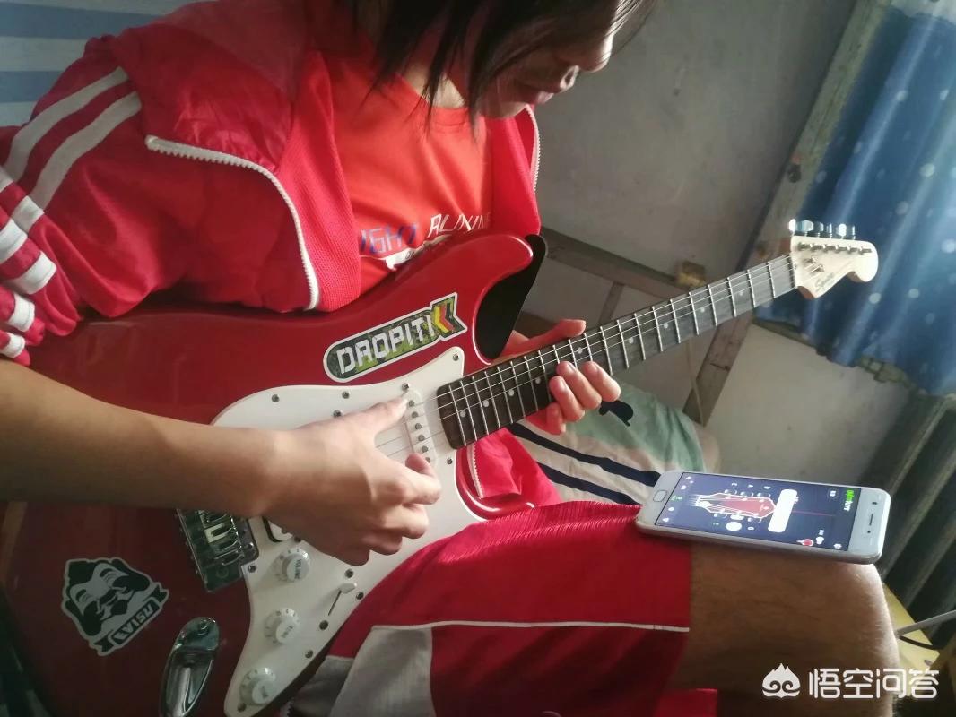 超详细！吉他指弹技巧全解析，新手必学！